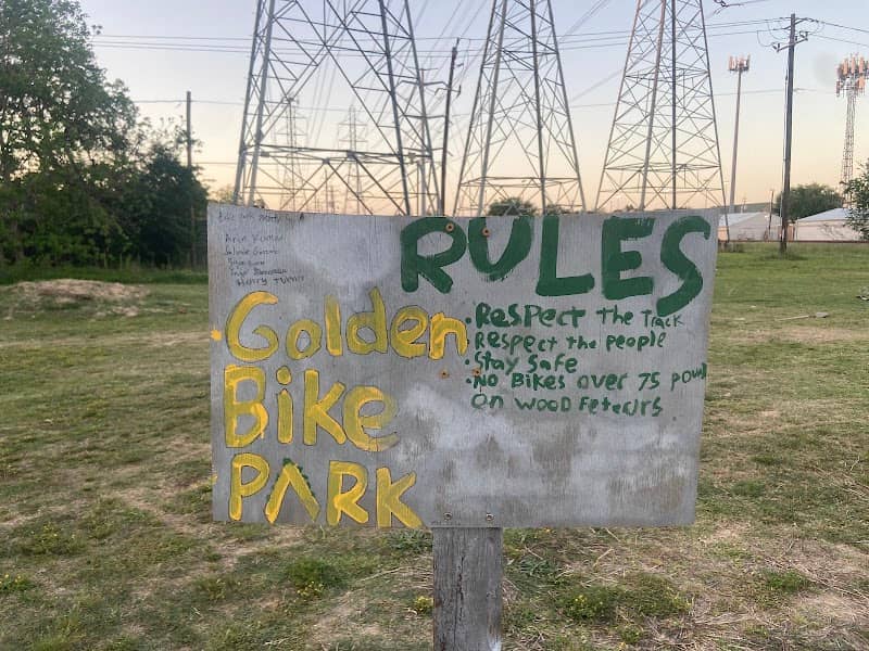 GoldenBikePark - Image 2
