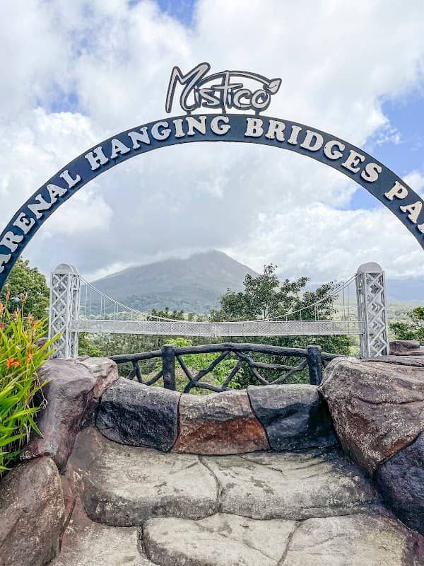 Mirador al Volcán Arenal - Image 2