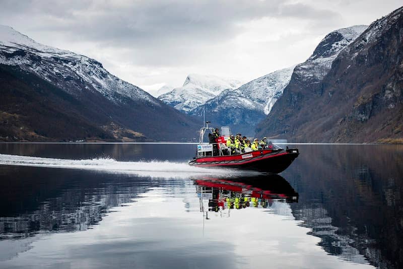 FjordSafari - Flam Guide Service AS - Image 1