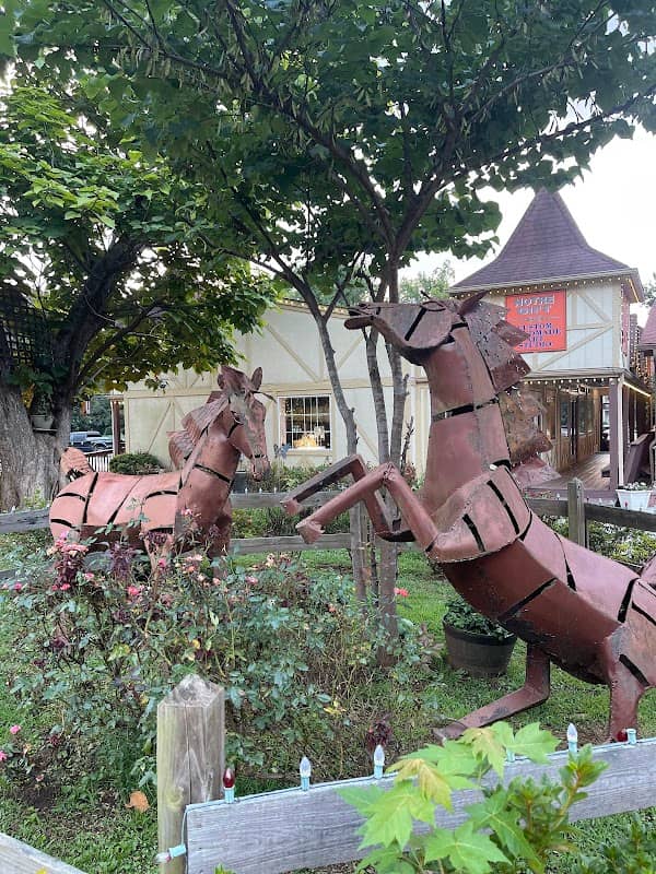 Horse Statues - Image 2