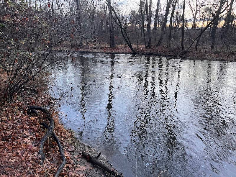 Fisherman's Trail - Parking - Image 1
