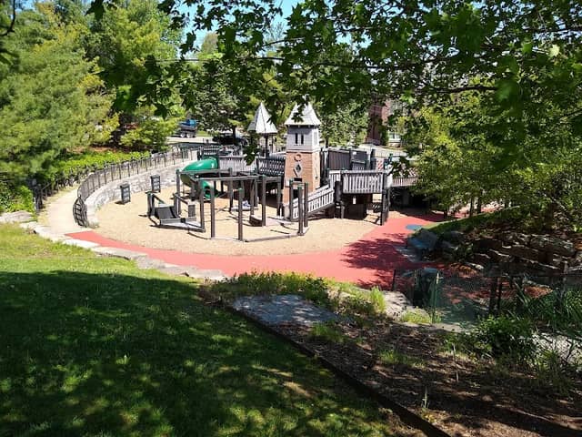 Booth Park - Image 2