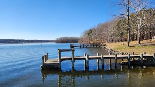 Lake Anna Visitor Center - Image 1