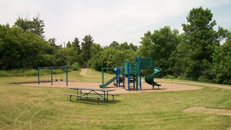 Riverside Park - Image 1