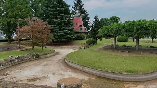 Sugatagawa Amenity Park - Image 1