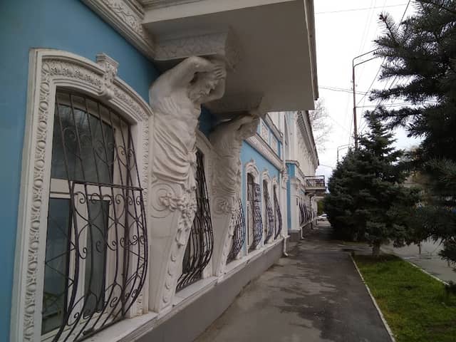 Natsional'nyy Muzey Respubliki Dagestan Im. A. Takho-Godi - Image 1