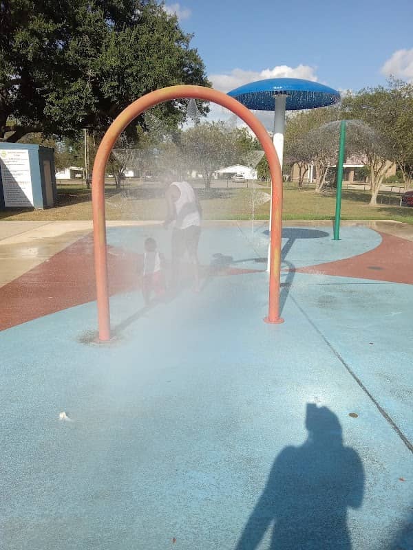Lutcher Park - Image 1