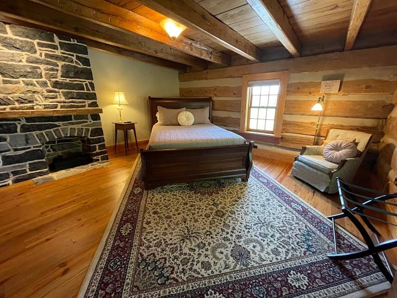 Silver Lake Bed and Breakfast - Image 1
