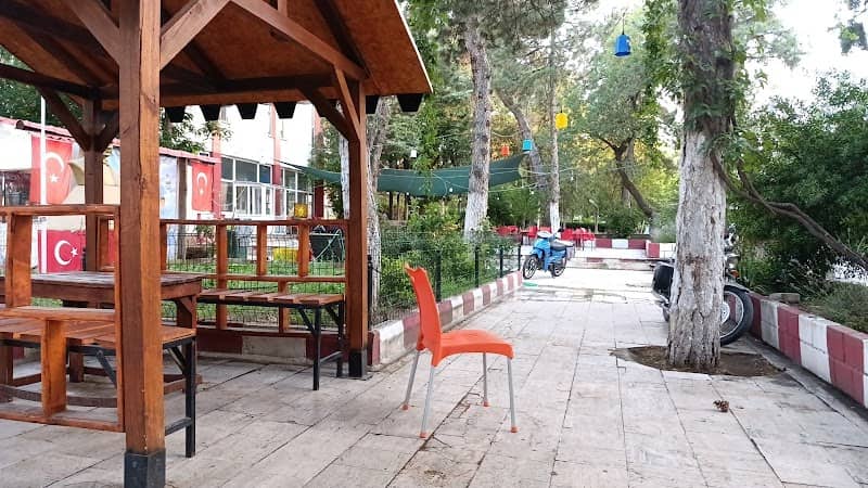 Government Park - Image 2