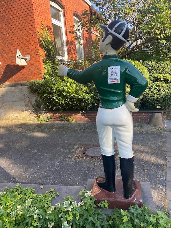 Reiterstatue - Image 1