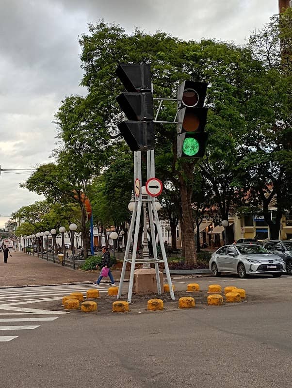 Semáforo Gigante de Itu - Image 1