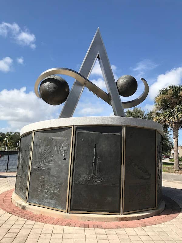 Space View Park - Image 1