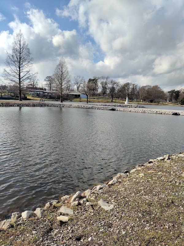 Lower Park Lake - Image 2