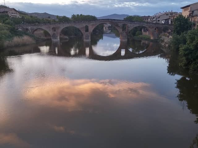 Puente románico de Puente la Reina - Image 1