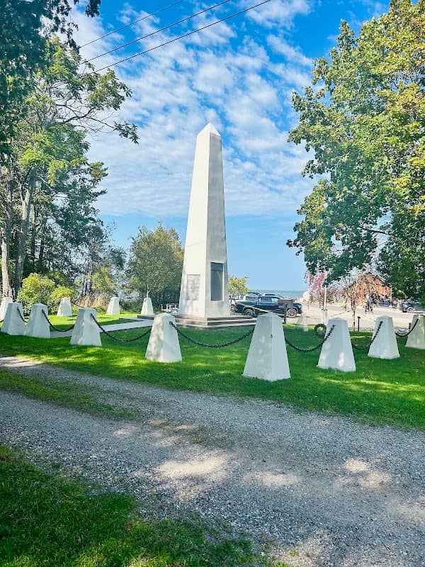 War Memorial Cenotaph - Image 1