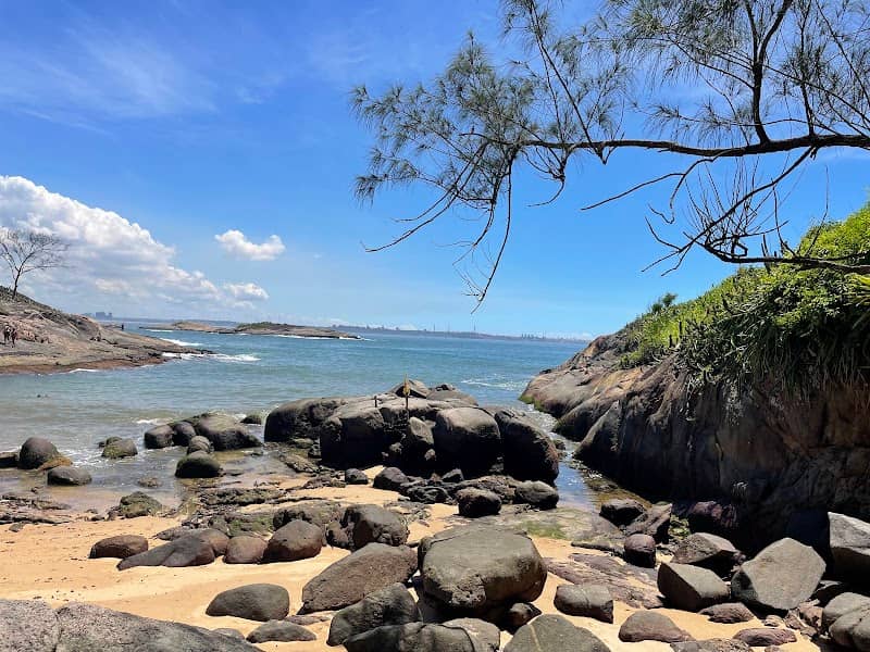 Praia Secreta Vila Velha - Image 1