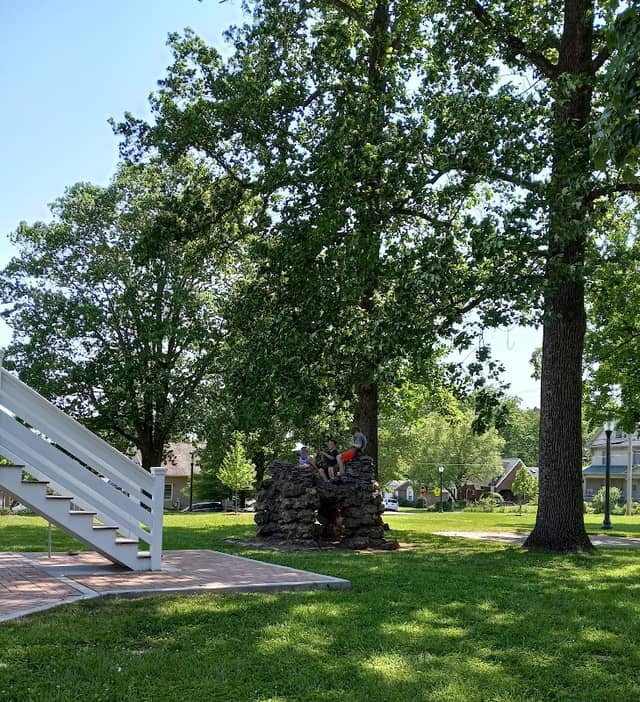 Historic Hermann Rotunda - Image 2