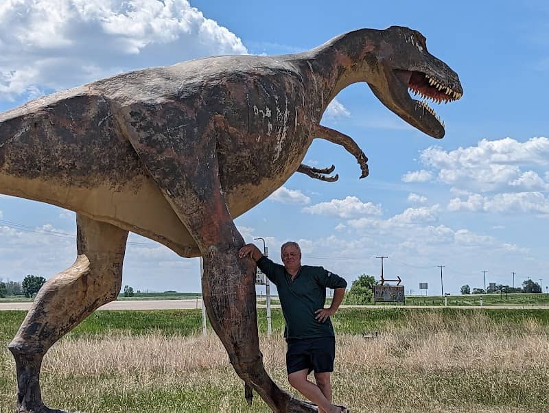 Albertosaurus Statue - Image 1