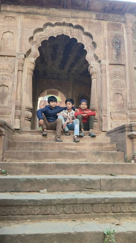 Raja Khushwant Rai Saksena ki Chhatri - Image 2