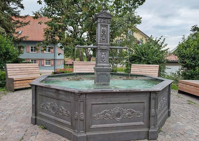 Kirchplatz-Brunnen - Image 1