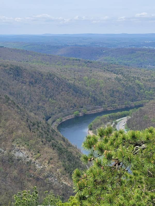 Mt Tammany Red Dot Trail - Image 1