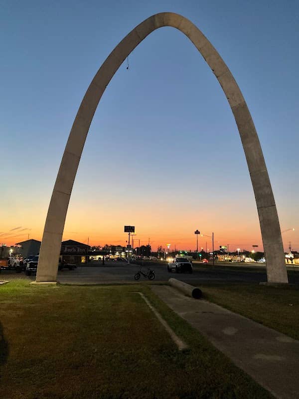 The Little Arch - Image 1