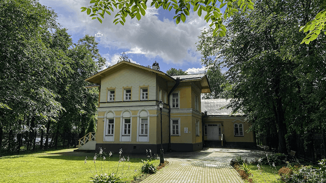 Dom I. A. Milyutina - Image 1