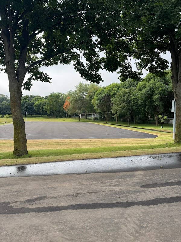 Dakota Heights Park - Image 3