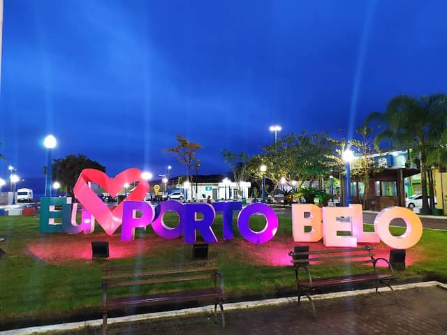 Praça Central de Porto Belo - Image 1
