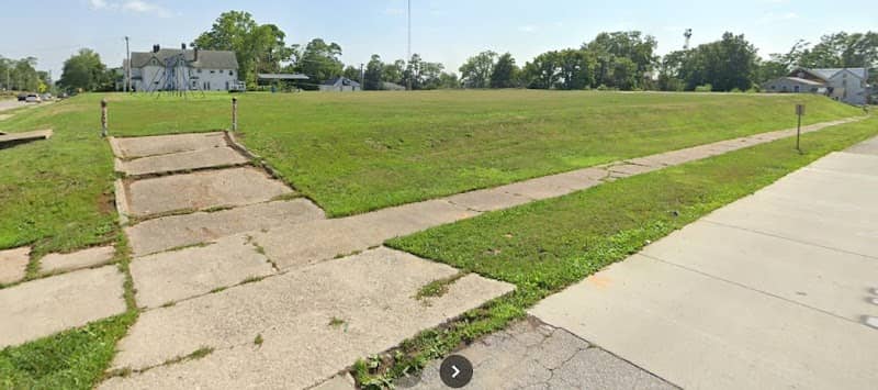 Hillcrest Park - Image 1
