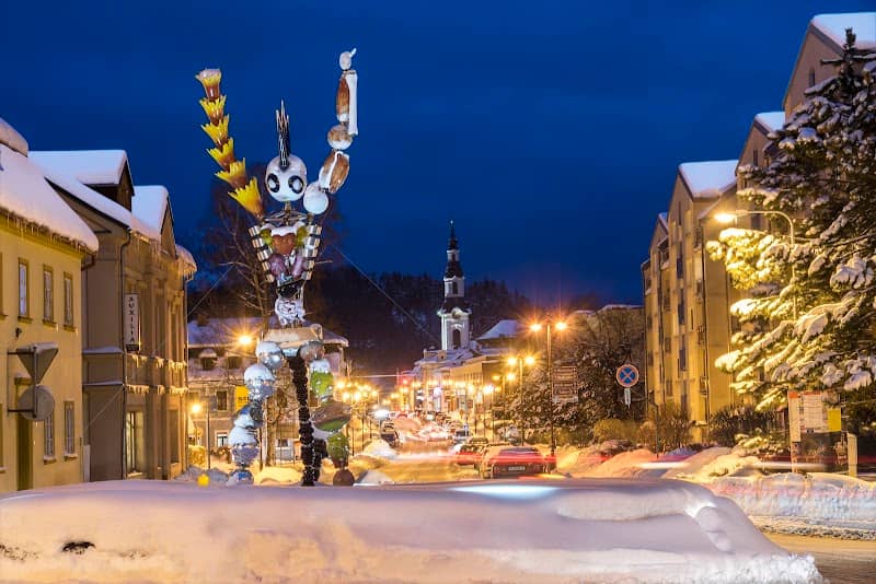 Glass sculpture warrior - Image 1