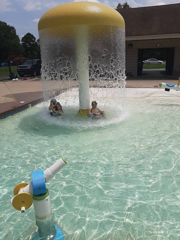 Cain Aquatic Center - Image 1