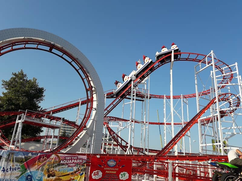 Sunny Beach Amusement Park - Image 1