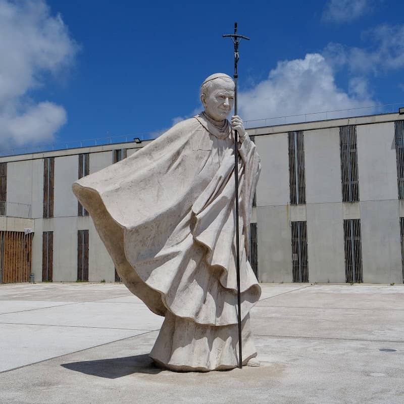 Estátua do Papa João Paulo II - Image 3