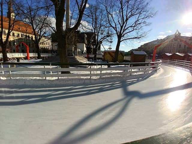 Kruhové kluziště - Image 1