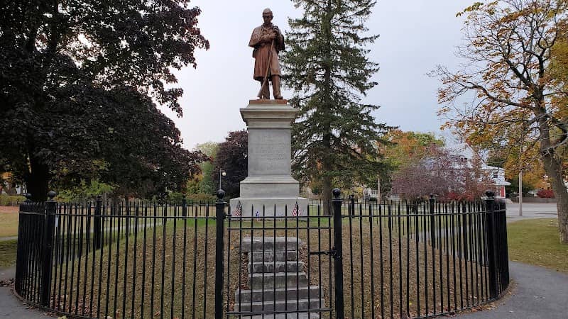 Veterans' Memorial Park - Image 2