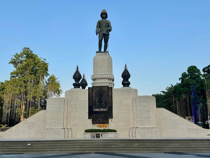 King Rama VI Monument - Image 1