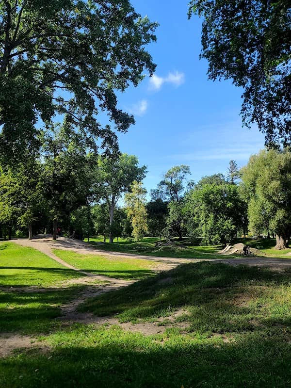 Morden Park - Image 2