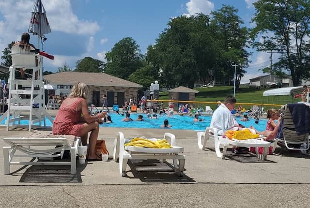 Flatwoods City Pool - Image 2