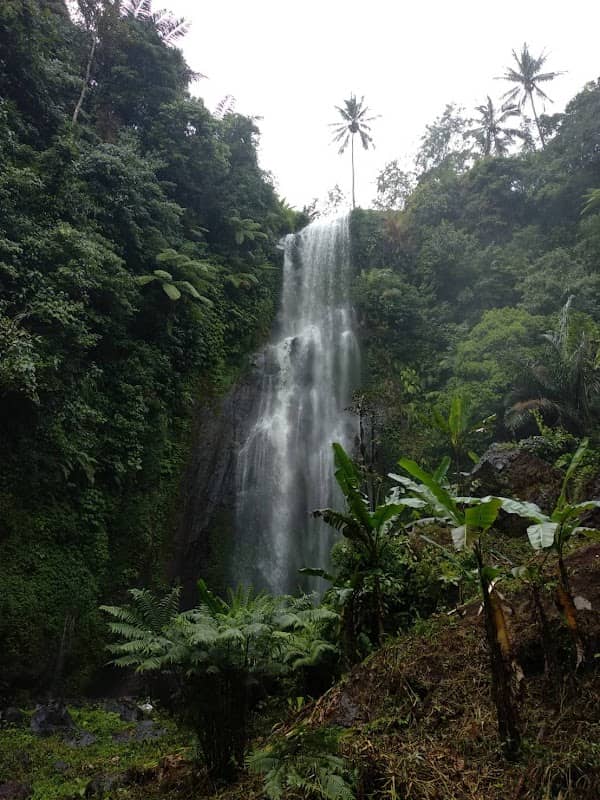 Teben Kayoan Hill - Image 1
