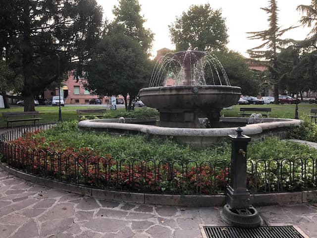 Republic square - Image 1