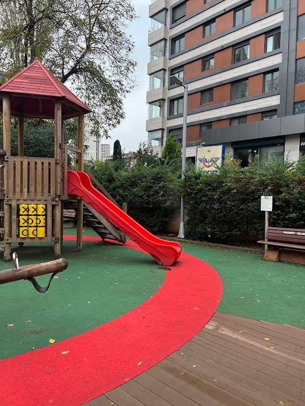 Minik Park - Image 3