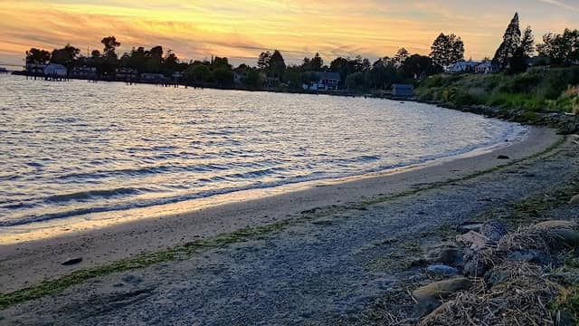 The round about beach - Image 1