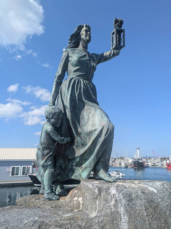 Seafarers Memorial Park - Image 2