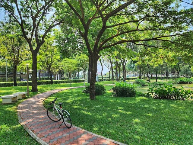 Celadon Park - Image 1