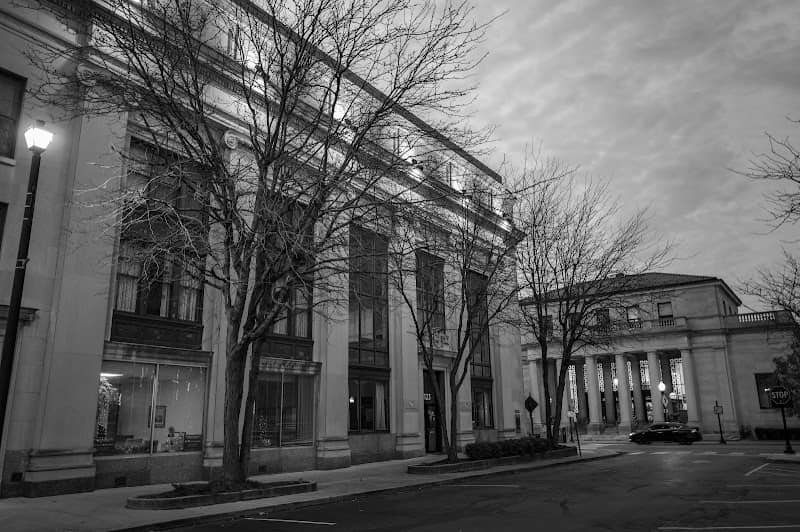 McCulloch Square - Image 2