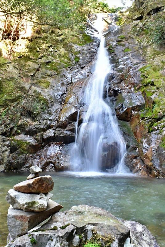 Hakusui Waterfall - Image 2