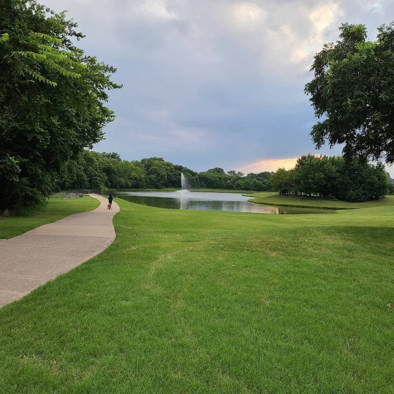 Magnolia Park - Image 1