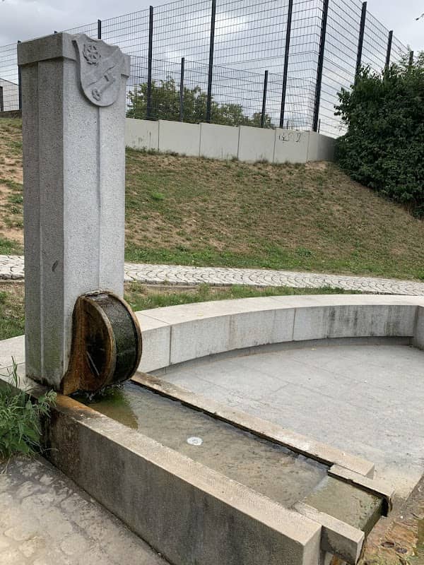 Heilig-Wiesen-Brunnen - Image 2