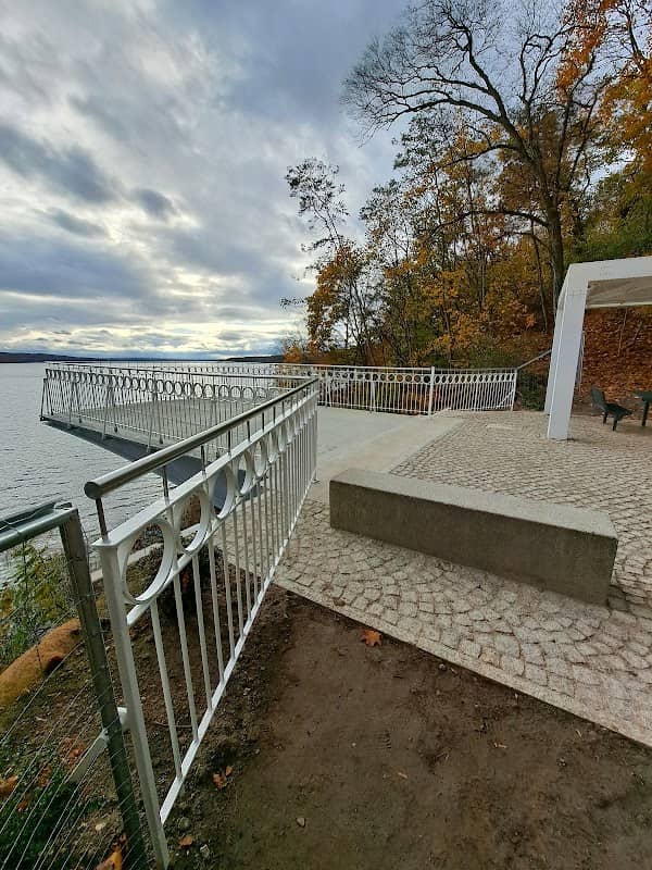 Aussichtsplattform am Belvedere - Image 2